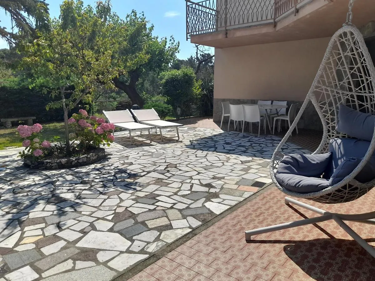 Casa Giardino Villa Spotorno Italy